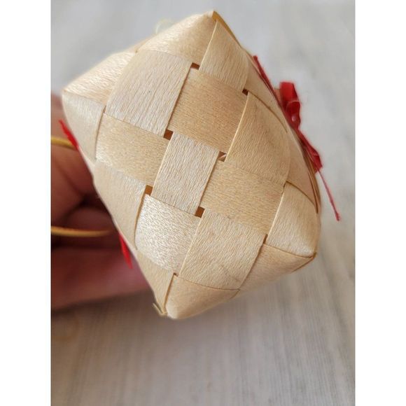 Crochet mini knitting yarn basket ball ornament Xmas - Picture 7 of 7